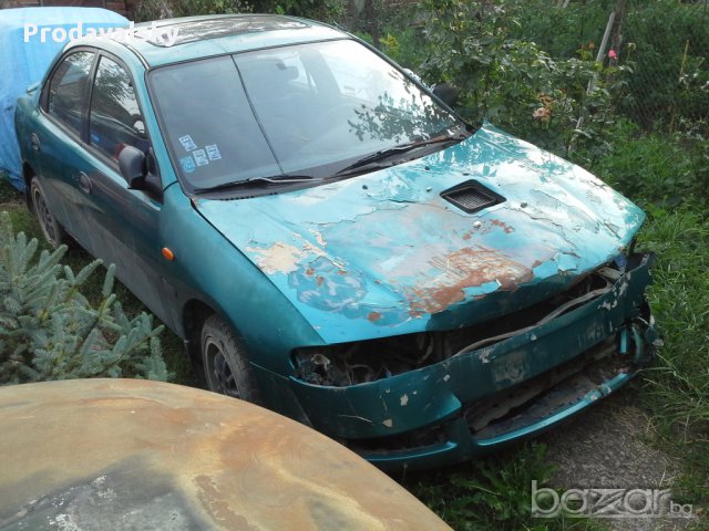 Mazda 323 S на Части, снимка 3 - Автомобили и джипове - 11994355
