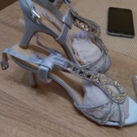 Нови Дамски обувки, снимка 3 - Дамски елегантни обувки - 22522876