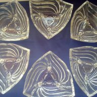 6 бр кристални купички за ядки на крачета, снимка 1 - Сервизи - 14784635