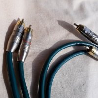 Cambridge audio interconnect   cable  (чинч) , снимка 1 - Ресийвъри, усилватели, смесителни пултове - 20319455