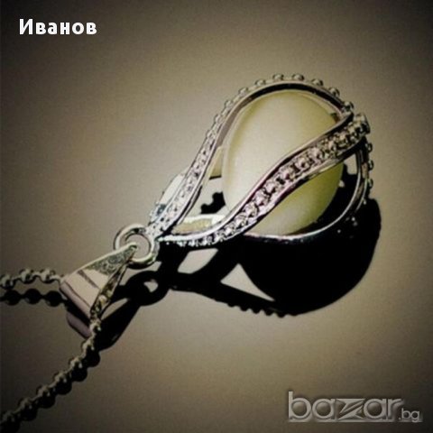 Медальон със светещо камъче и синджирче, снимка 11 - Колиета, медальони, синджири - 17695615