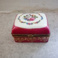 стара порцеланова кутийка, снимка 1 - Антикварни и старинни предмети - 21771015