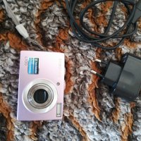 Фотоапарат Samsung L100 розов, снимка 1 - Фотоапарати - 22943671