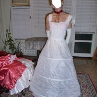 Бална рокля във викториански стил в розово и бяло, снимка 8 - Рокли - 11690524