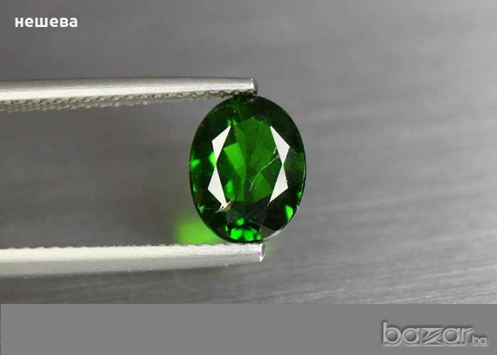 НАТУРАЛЕН ХРОМ-ДИОПСИД 0.80 каpата ТОП КЛАС, снимка 1