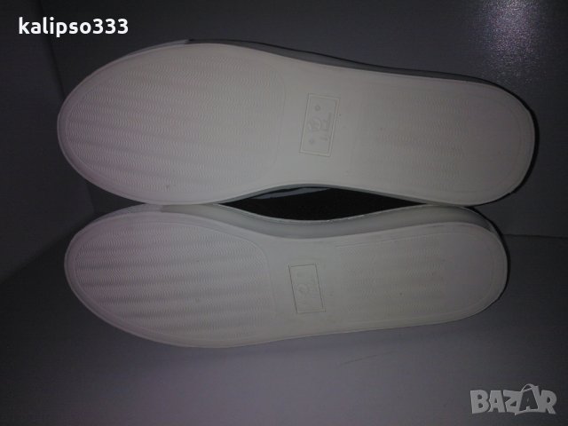 H by Hudson оригинални обувки, снимка 5 - Маратонки - 24485287