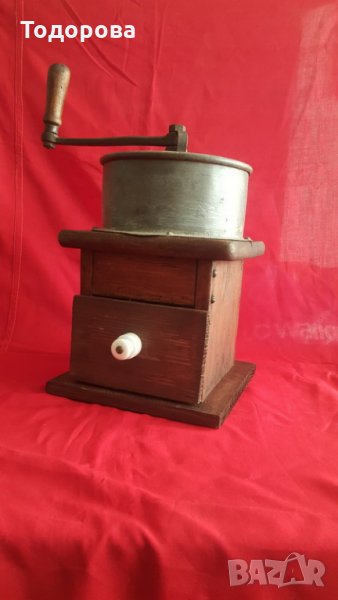 Старинна професионална кръчмарска мелница за кафе, снимка 1