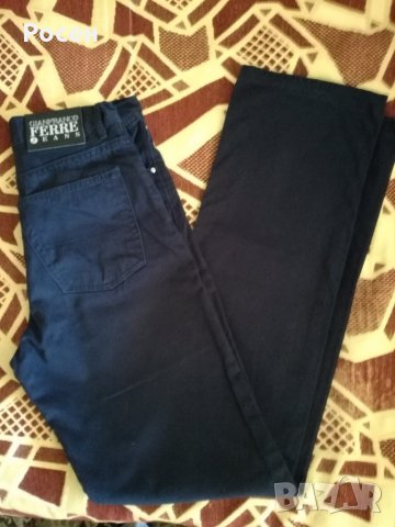 Продавам мъжки дънки GF FERRE