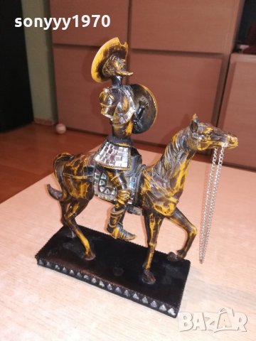 дон кихот и коня-тежка масивна фигура-25х20х8см-L, снимка 10 - Колекции - 21693321