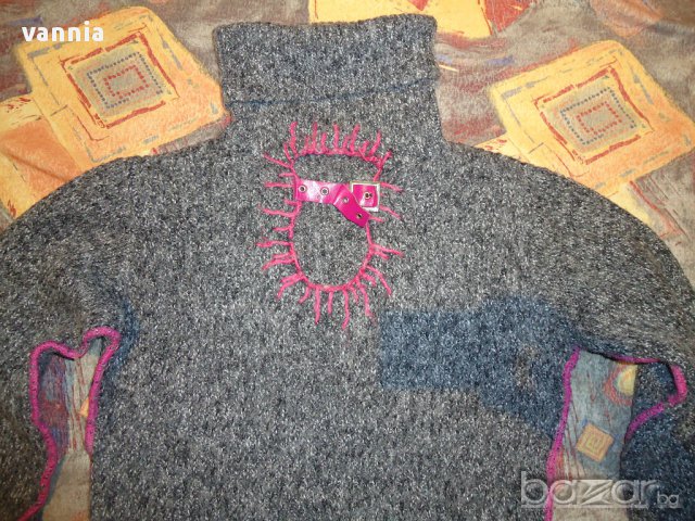 Пуловер С-М-размер, снимка 2 - Блузи с дълъг ръкав и пуловери - 13321657