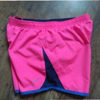 nike running - страхотни дамски шорти, снимка 7 - Къси панталони и бермуди - 25257137