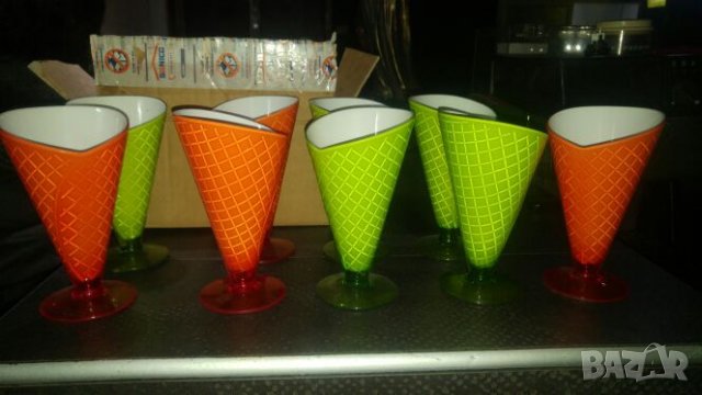 14 броя чаши за мелби