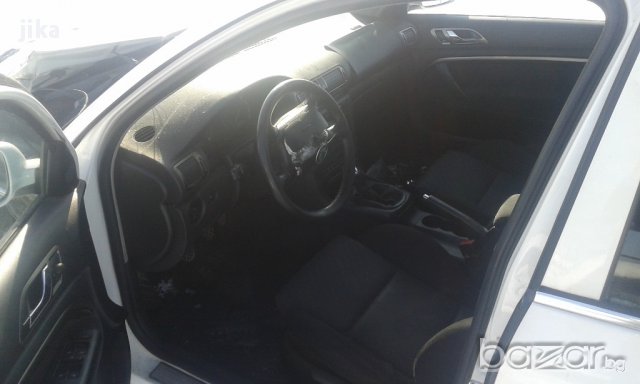 Skoda Superb 2.0TDi  140кс  2006г на Части, снимка 4 - Автомобили и джипове - 17122998