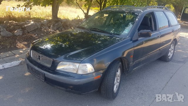 Volvo V40 1.8 На Части, снимка 2 - Автомобили и джипове - 21690033