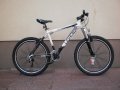 Продавам колела внос от Германия спортен МТВ велосипед 26 цола задна карбонова вилка пълен монтаж SH, снимка 1