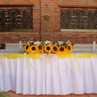 Сватбена украса; калъфи за столове под наем, снимка 1 - Декорация - 7710394