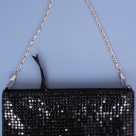 Много красива чантичка от Avon, снимка 2 - Чанти - 17391998