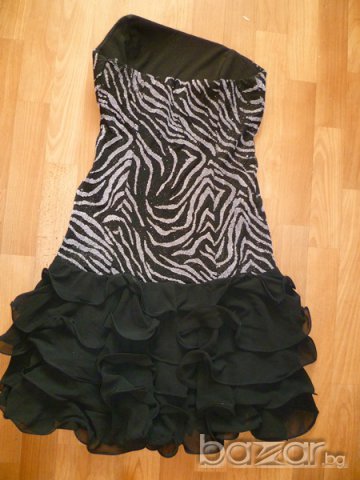 Красива елегантна рокля, снимка 2 - Рокли - 6395088