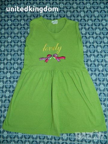 Детска рокличка в идеално състояние