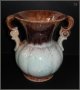 Голяма и красива керамична ваза с формата на амфора