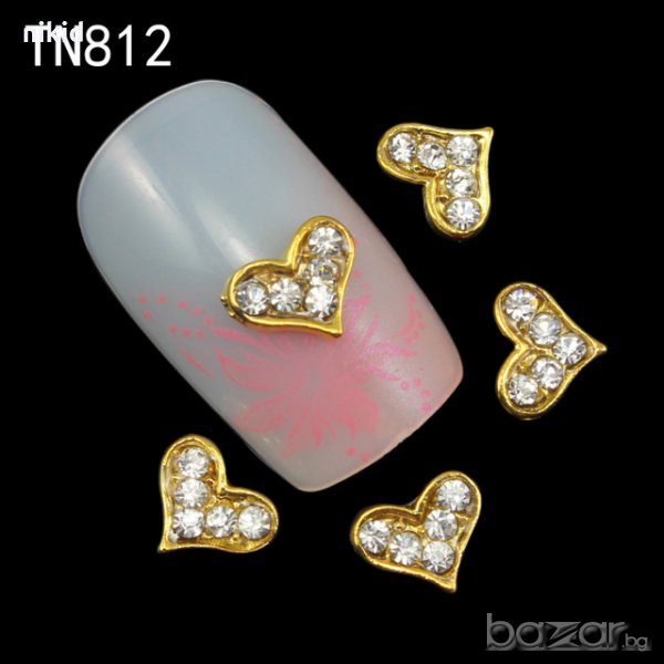 TN812 сърце с камъчета  в златиста основа бижу за нокти декорация украса за маникюр, снимка 1