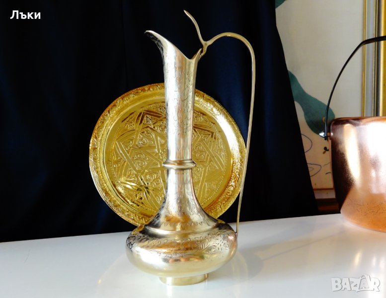 Старинна английска бронзова кана за ракия,вино., снимка 1