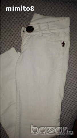 страхотни бели джинси, снимка 1 - Панталони - 11947979