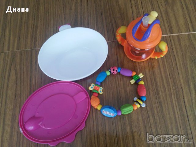Бебешка купа за хранене, чаша и броеница-дъвкалка, снимка 2 - Прибори, съдове, шишета и биберони - 18371467