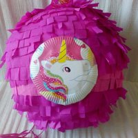 Пинята еднорог +подарък маска и конфети ,цена 10лв, снимка 1 - Декорация за дома - 24200591