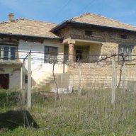 Къща, с. Миладиновци, обл. Търговище, снимка 1 - Къщи - 13924288