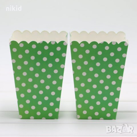 Зелен фон на точки кутия за дребни лакомства пуканки и др