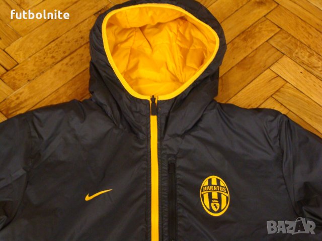 Ювентус Футболно Яке НОВО с Две Лица Juventus Nike Reversible Jacket NEW Juve , снимка 2 - Футбол - 22948002