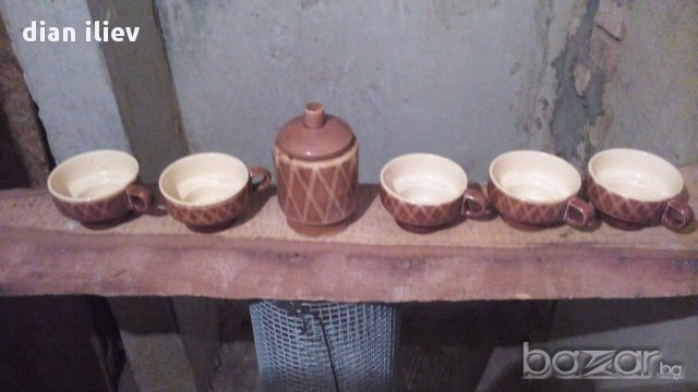 Стар кермичен сервиз