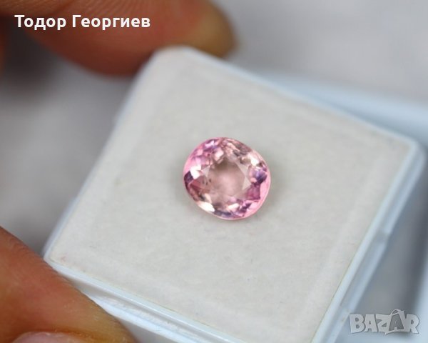 Розов Рубелит Турмалин 2.38 карата