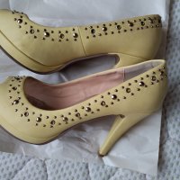 Жълти обувчици, снимка 1 - Дамски обувки на ток - 23123011
