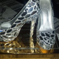 НОВО!!!Екстравагантни обувки, снимка 1 - Дамски обувки на ток - 7815915