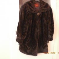 продавам дамско еко палто, снимка 1 - Палта, манта - 23711954