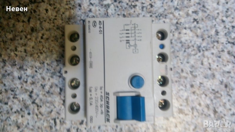 дефектнотокова защита 40А 3р + N SCHRACK, снимка 1