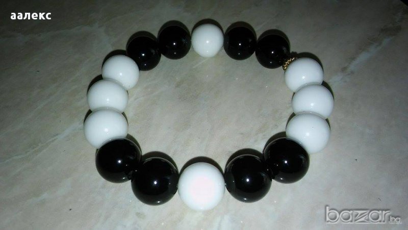 Ръчно изработена гривна от естествени камъни, снимка 1