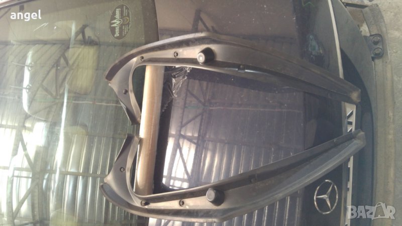 декоративни пластмаси под заден капак s350 mercedes 2006, снимка 1