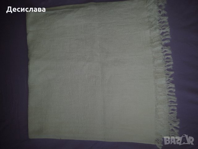 Бяла кърпа за лице от соц времето, снимка 1 - Антикварни и старинни предмети - 25960883