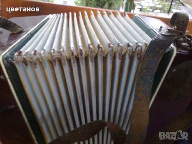  стар акордеон BARCARO 32 баса, снимка 5 - Акордеони - 25818271
