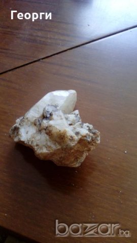 Кристал на млечен кварц, снимка 1