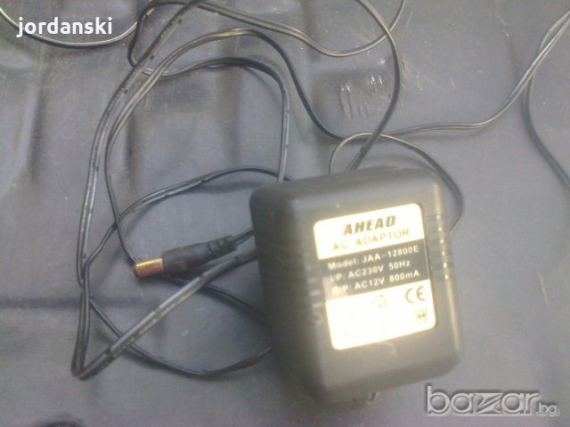 Зарядни устройства, снимка 1 - Друга електроника - 20017635
