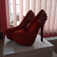 Елегантни дамски обувки, снимка 1 - Дамски обувки на ток - 21339784