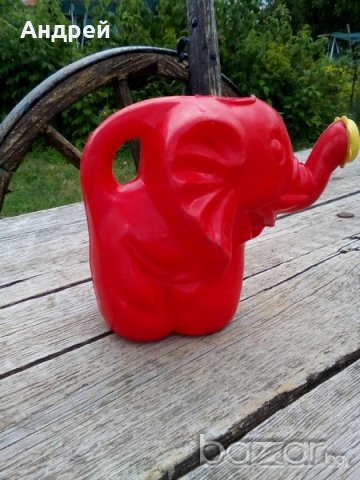 Лейка,играчка, снимка 3 - Антикварни и старинни предмети - 18895817