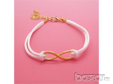 Гривна "Безкрайност" - бяла връвка /В-13/