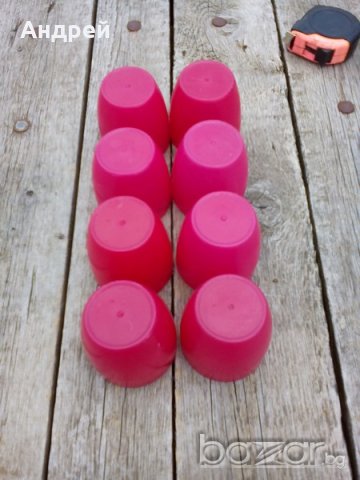 Пластмасови чаши, снимка 4 - Антикварни и старинни предмети - 18640118