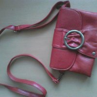 Червена малка чанта, снимка 1 - Чанти - 21500434