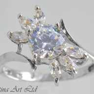 Сребърен пръстен проба 925 със Сваровски кристали , снимка 1 - Пръстени - 14454809
